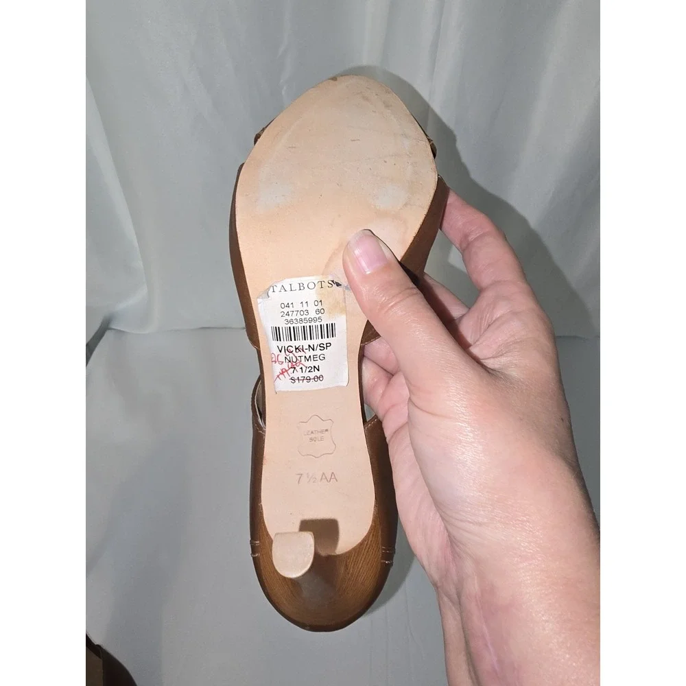 Talbots Women's Vicki Nutmeg Brown Leather Heels Sandals Shoes 7.5 AA Narrow New